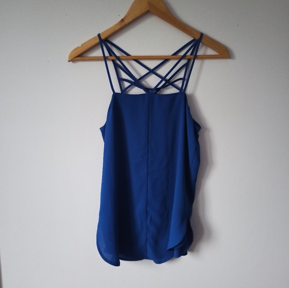 Express Barcelona Strappy Cami - Picture 2 of 3